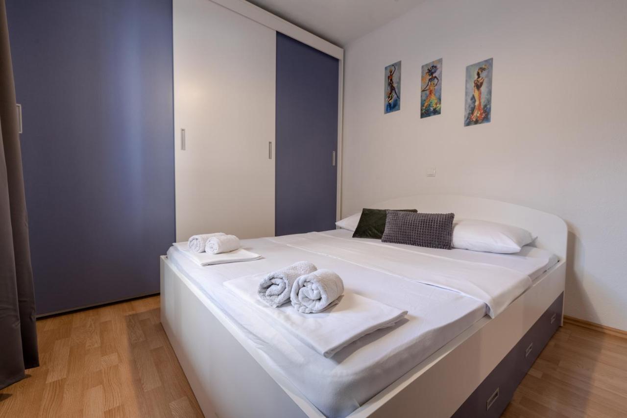 Apartment Dany - Free Beach Parking Макарска Экстерьер фото